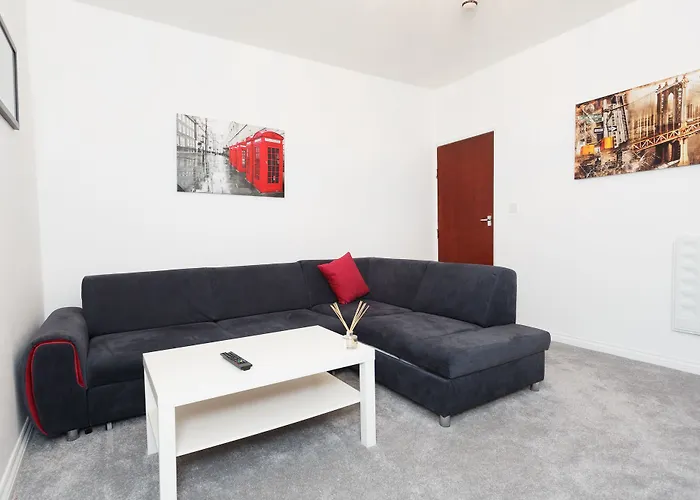 Ruth Apartments